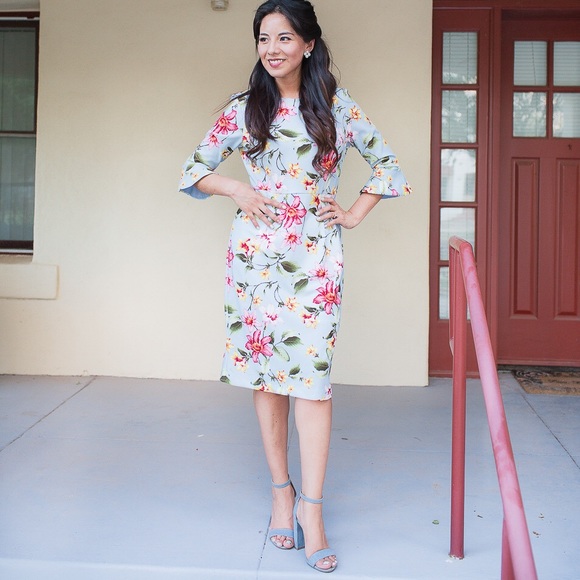 Dresses & Skirts - Dress
